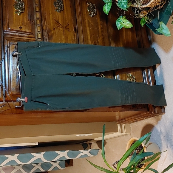 🇨🇦My Style Women's Olive Green Pants L/XL - Picture 1 of 8